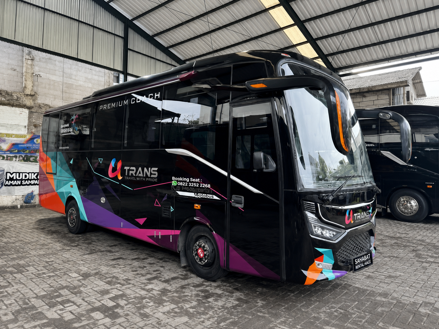 Rental Hiace Medan Medium Bus